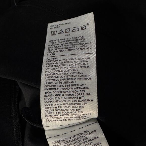 Athleta Petite 8P Cosmic Wrap Crop Pants Pocket Breathable Stretch Pull-On Black - Picture 13 of 13